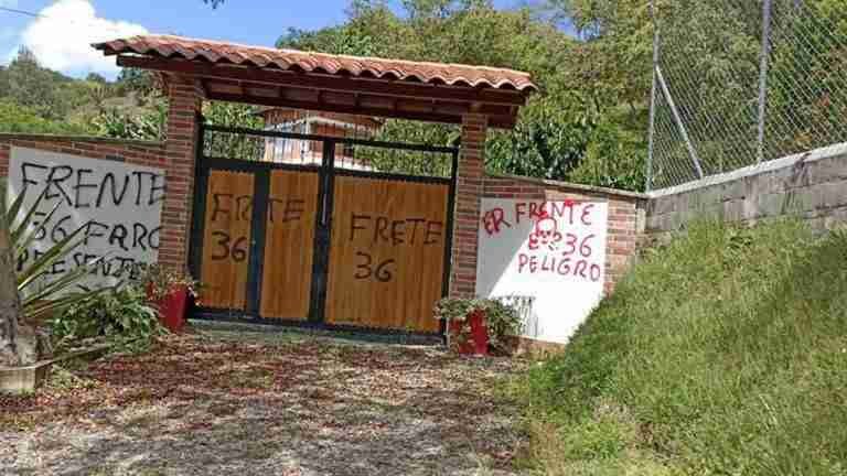 El Frente 36 Pintó graffiti amenazante en la finca del alcalde de Yarumal