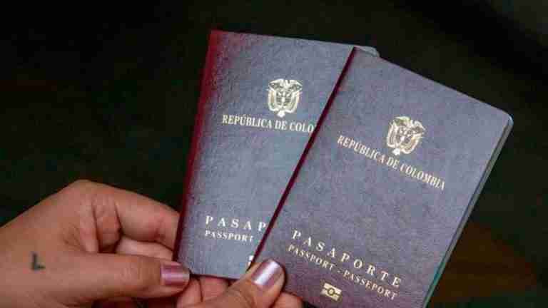 Problemas en millonario contrato de pasaportes alertan a la Contraloría
