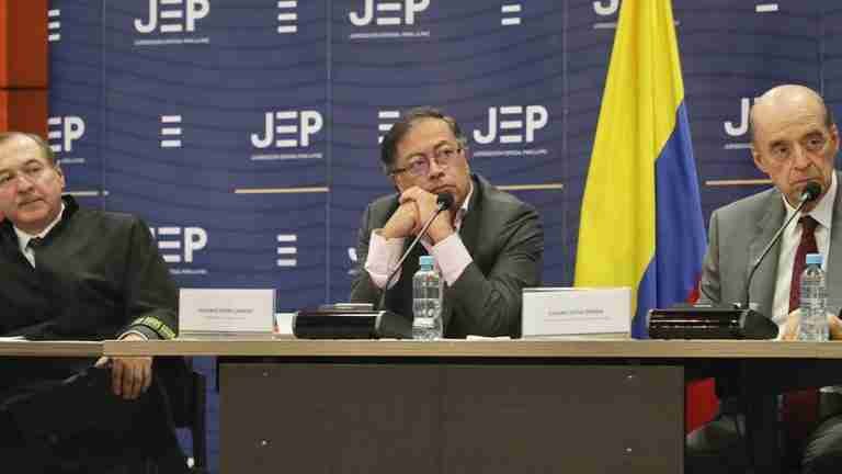 Petro pide ser acreditado como víctima ante la JEP, ¿por qué?
