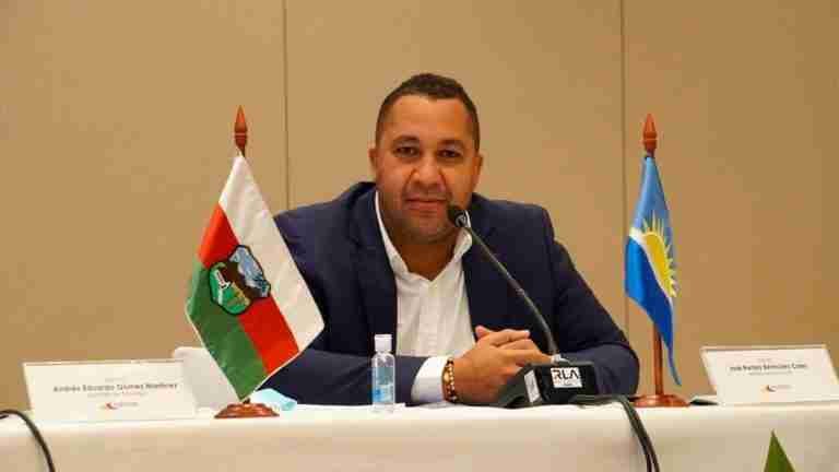 Procuraduría formuló cargos contra alcalde de Riohacha, a quien Petro no dejó suspender