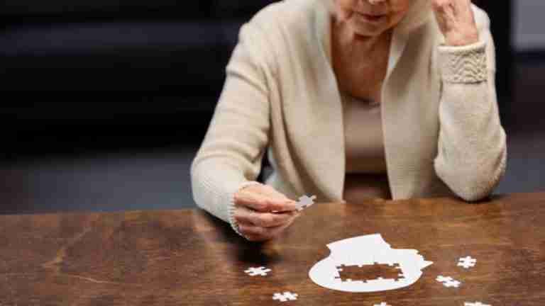 ¿Por qué hay más casos de alzheimer entre las mujeres?