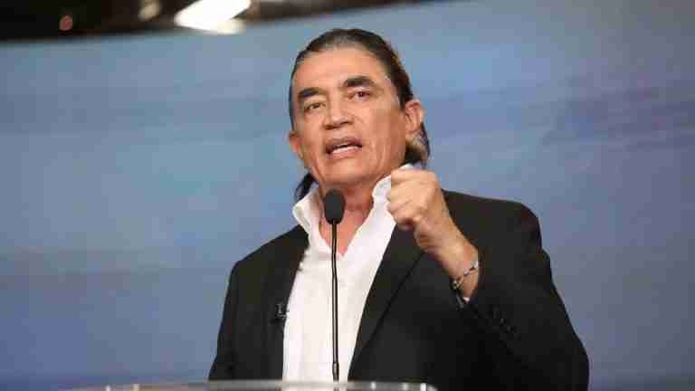 Salario de congresistas es una “aberración”