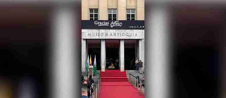 El cuerpo del maestro Botero está por última vez en Medellín 