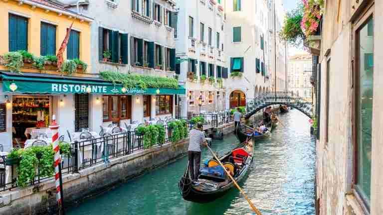 En Venecia, Italia, cobrarán ‘peaje’ a turistas que no pasen la noche en la ciudad