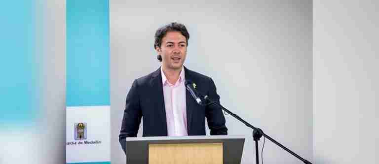 Alcalde de Medellín tendrá que explicar a Procuraduría presunto maltrato hacia concejal 
