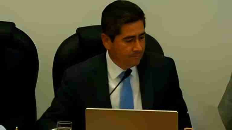 Descartan realizar exámenes médicos a presidente