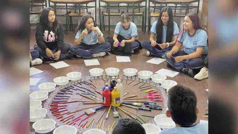 Con diferentes actividades, Medellín fortalece la salud mental en las instituciones educativas