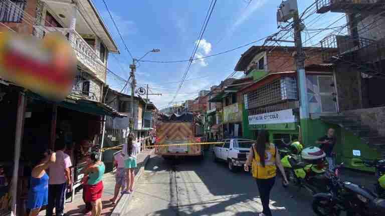 Dos incendios estructurales en Medellín dejaron dos personas lesionadas y una muerta