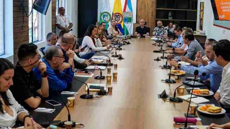 Bello instala Mesa Migratoria para atender los 32.000 migrantes que residen en el municipio