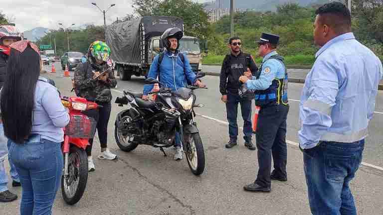Bello impulsa la seguridad vial: operativos y programas pedagógicos impactan a la comunidad  