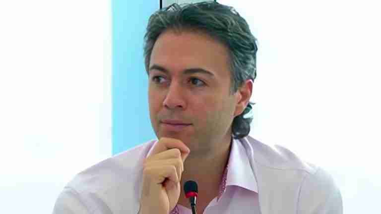 “Al bobo de Simón Pérez, porque lo de él es bobada”, Así califica el alcalde Daniel Quintero a concejal de Medellín 