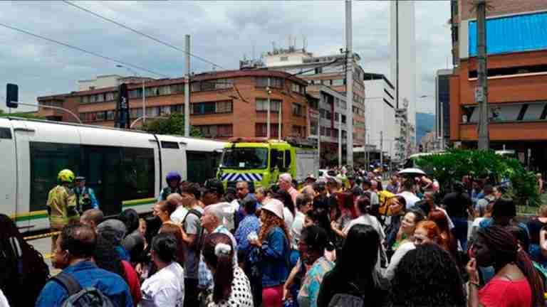 El Tranvía de Medellín arrolló a una persona que se atravesó en la vía