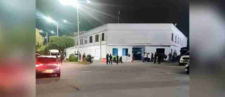 Ataque a estación de policía en Barrancabermeja deja a un patrullero herido
