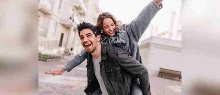 Día Mundial de la Sonrisa: ventajas de sonreír