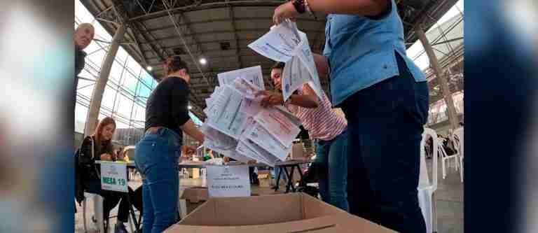 Incertidumbre en Sonsón, Antioquia, tras ajustada elección para alcalde