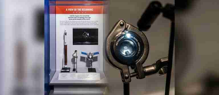 El Museo Smithsonian abrió nueva exhibición con muestra espacial única recogida por la NASA