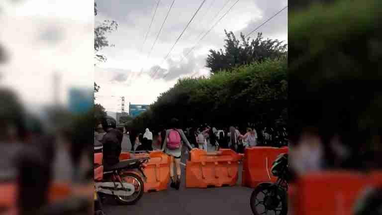 Protesta de estudiantes genera gran congestión vehicular a la altura del Politécnico