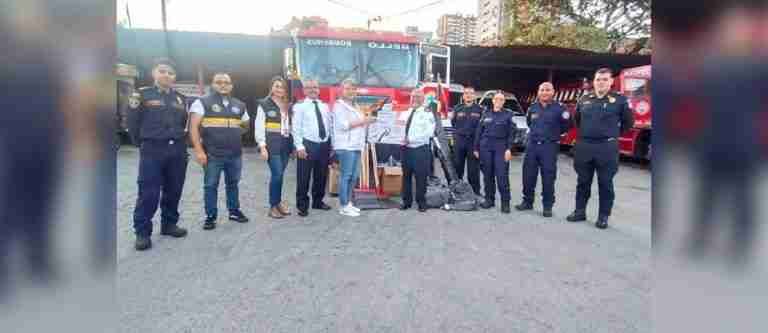 ¡Qué bien! Bomberos Bello recibe nuevas herramientas para combatir incendios forestales