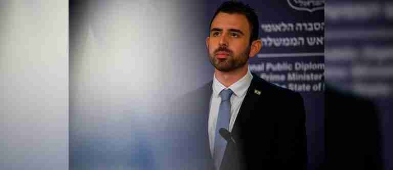 “Usamos la munición incorrecta”: portavoz de Israel sobre bombardeo a campo de refugiados en Gaza