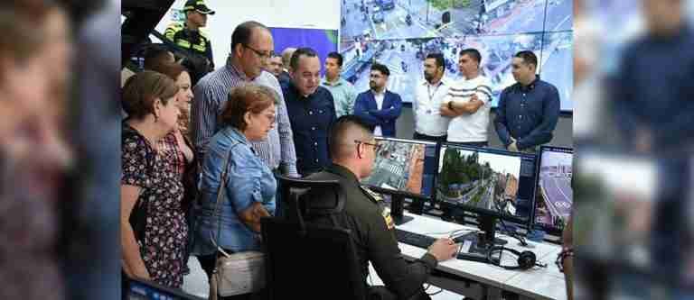 Itagüí refuerza su seguridad con la entrega de 300 nuevas cámaras