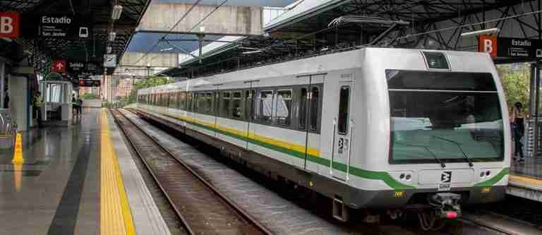 Miembros de junta directiva del Metro, delegados del presidente Gustavo Petro, piden cancelar reunión