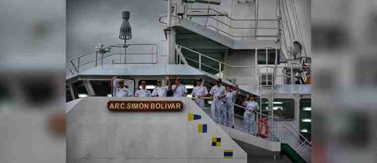 Armada de Colombia inició expedición naval y científica a la Antártica