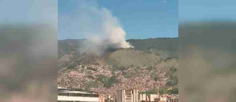 Emergencia por incendio forestal en Santa Elena