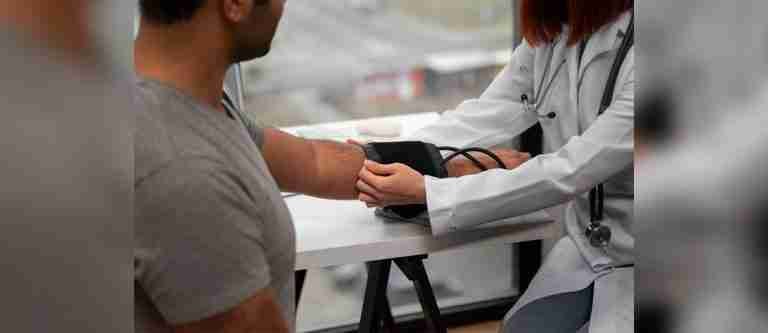 Buscan garantizar el acceso a servicios de salud a la población refugiada y migrante en Colombia