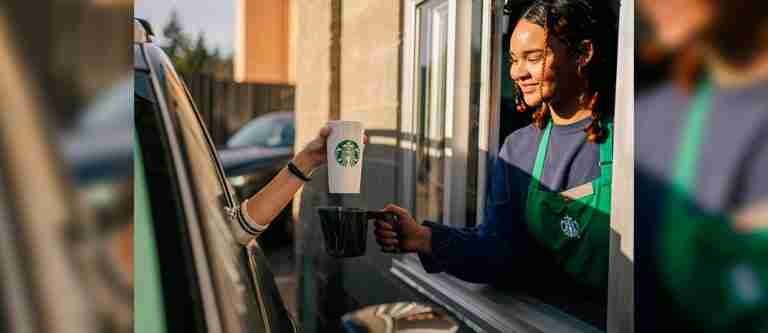 Starbucks le servirá café en su propia taza o pocillo, ¿aplica para Colombia?