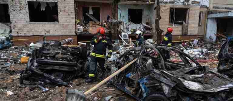 Aumenta el número de personas muertas en Ucrania por los bombardeos rusos