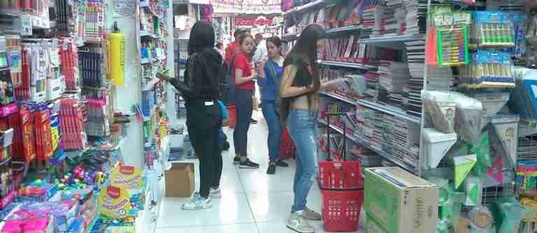 ¡Alivio para el bolsillo! Útiles escolares en Antioquia han bajado entre un 20% y un 30%