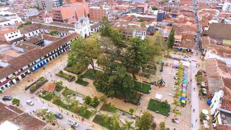Alcaldía de La Ceja firmó decreto que prohíbe zonas de consumo de licor y sustancias psicoactivas