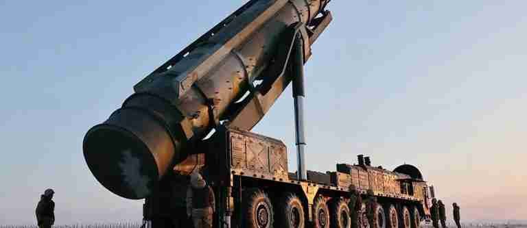 Corea del Norte dispara cientos de misiles a zona limítrofe de Corea del Sur