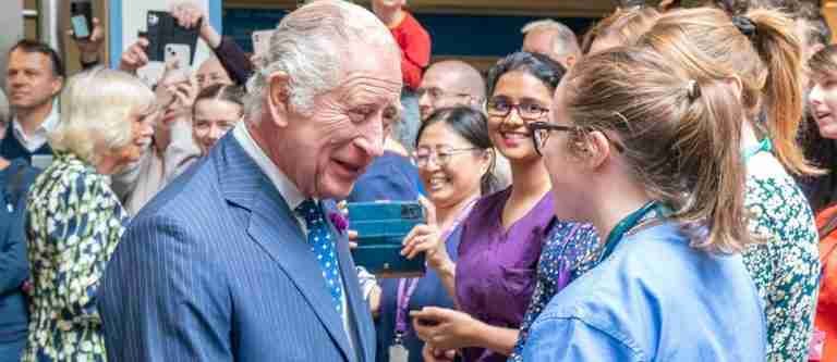 Primeras declaraciones del rey Carlos III sobre su diagnóstico de cáncer