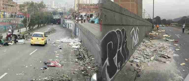 Crítica acumulación de basura en el deprimido del sector Los Puentes despierta preocupación ciudadana