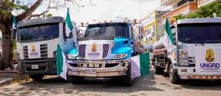 La Unidad Nacional para la Gestión del Riesgo de Desastres entregó 25 carrotanques en Sucre