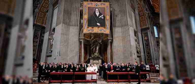 El papa Francisco canonizó a Mama Antula, la primera santa argentina