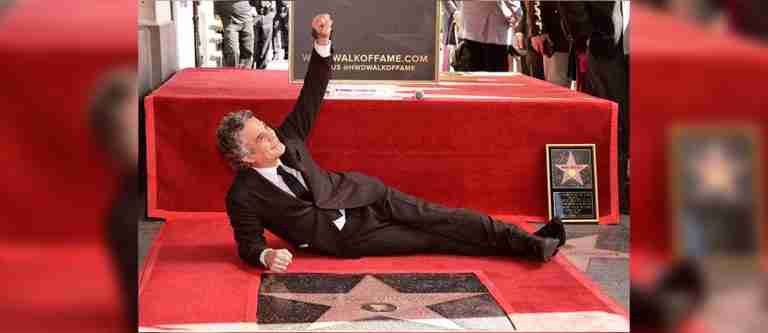 Mark Ruffalo recibió su estrella en el Paseo de la Fama de Hollywood