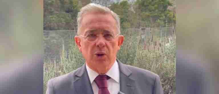¿Antioquia se une? Expresidente Uribe sugiere que un millón de antioqueños donen de a $1 millón para terminar las vías 4G