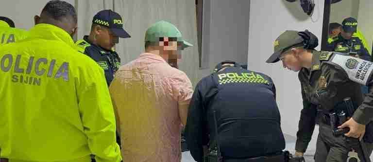 En megaoperativo fue capturado un norteamericano que realizaba contenidos sexuales en Medellín