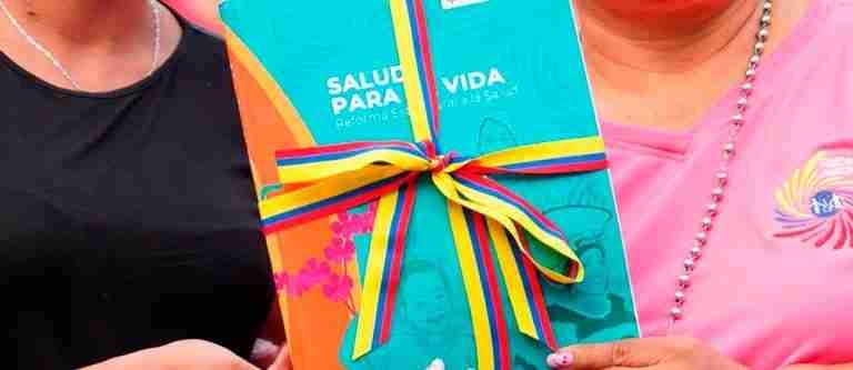 Se mueven las cartas en la reforma a la salud