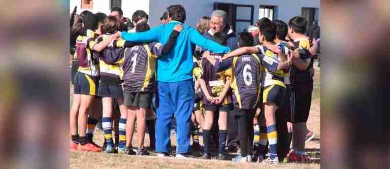 Luego de ser diagnosticado con Parkinson, hombre decide fundar un club de rugby y cruzar los Andes