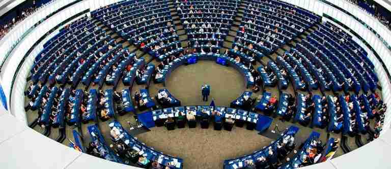 Aborto será derecho fundamental en la Unión Europea: Vaticano arremetió