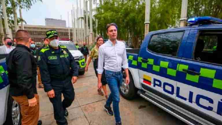 Más de 500 mantenimientos a vehículos seguridad de Medellín, se hicieron sin autorización durante la alcaldía de Quintero 