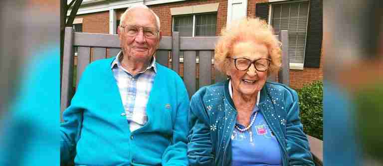 Adultos mayores con más de un siglo de vida se conocen en ancianato, se enamoran y se casan