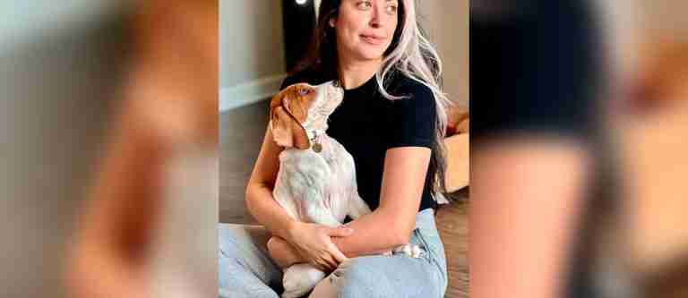 Mujer pidió que aplicaran eutanasia a su perro, pero después de un año lo encontró vivo y en adopción