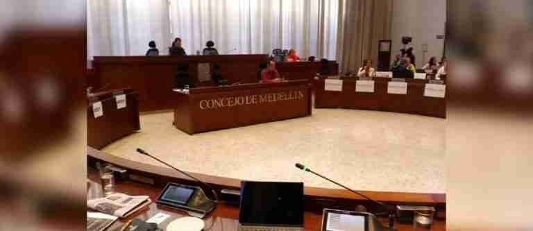 Los carteles del Concejo de Medellín