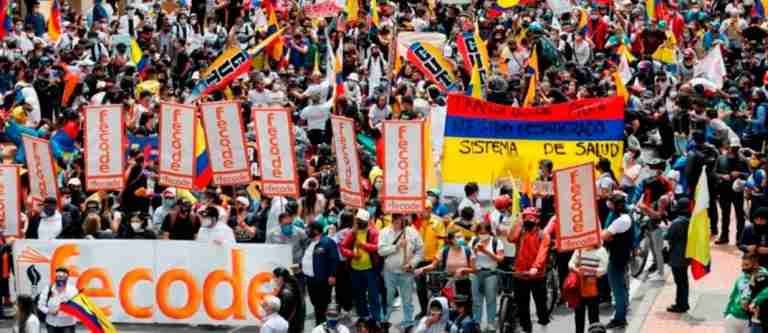 Con jornada de marchas inició el paro de maestros