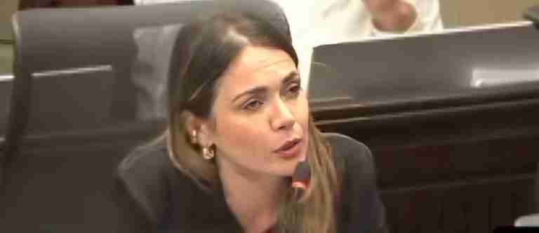 “Hipócrita”. Congresista sobre reforma pensional