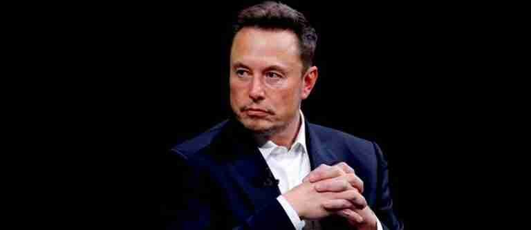 Elon Musk advierte con prohibir dispositivos Apple en sus empresas por riesgos de IA